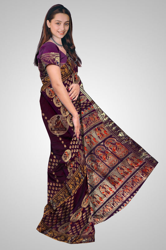 Close-up of Swarnachari zari pallu with Ramayana-inspired Bengal handloom motifs