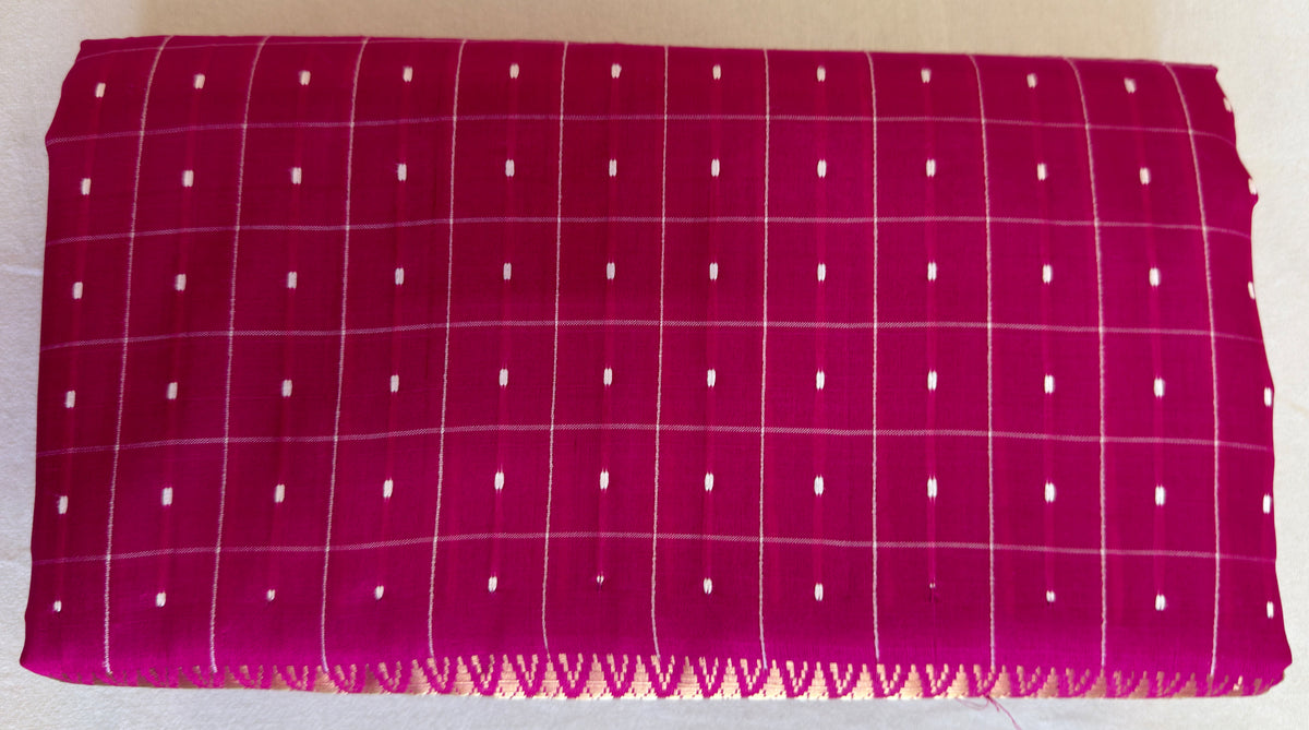 Bishnupur Silk Bindu Booti Saree folded – premium handwoven pure silk festive saree by Dakshin Vastram, directly sourced from Bishnupur weaving families and carefully shipped worldwide