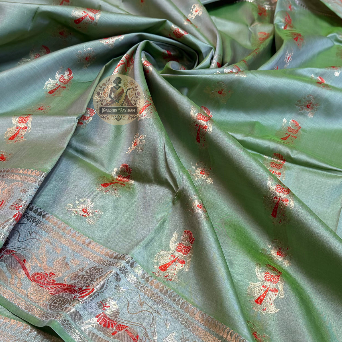 Shop Indian Silk Sarees online – Artistic zari border work on soft silk fabric