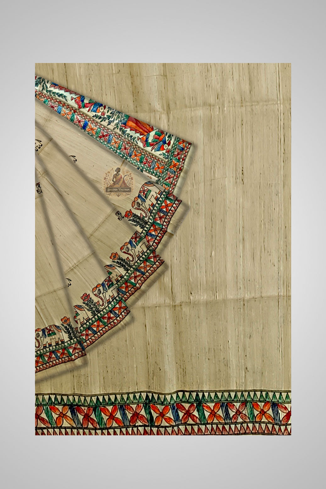 Buy Handwoven Silk Saree – Close-up of rich natural finish