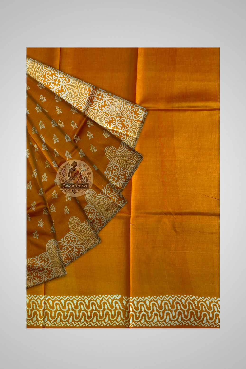 Buy Handloom Bishnupur Silk Saree online – Close-up of block print pattern