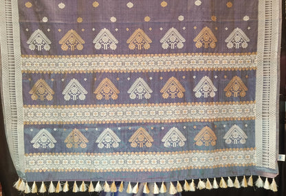 Shop Assam Silk Saree online – Side view showing Mulberry stitched border
