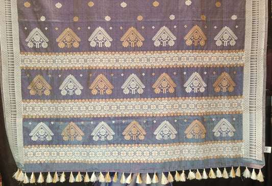 Shop Assam Silk Saree online – Side view showing Mulberry stitched border