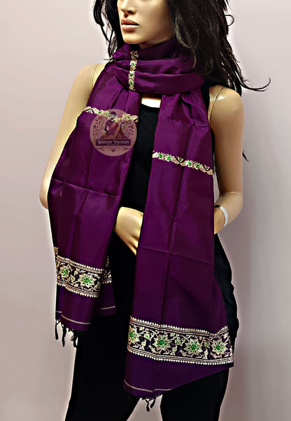 Explore Silk Stoles online – Rear image showcasing weave