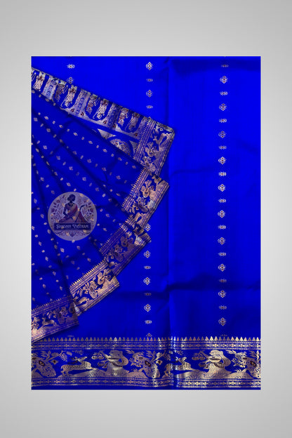 Buy Traditional Silk Saree online – Close-up of intricate zari patterns