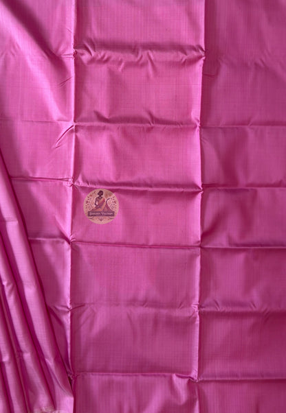 Close-up of pure Bengal handloom silk weave – festival and occasion gift fabric UK