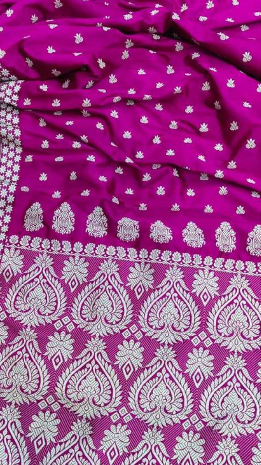 Shop Mulberry Silk Saree online – full saree flat display