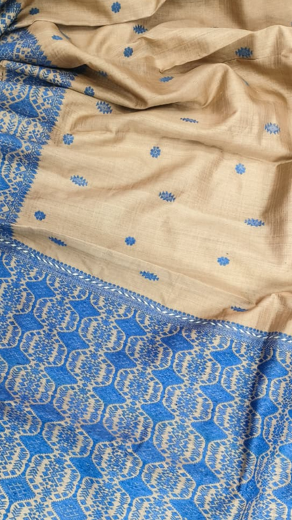 Shop Muga Silk Saree online – side drape showing rich silk texture