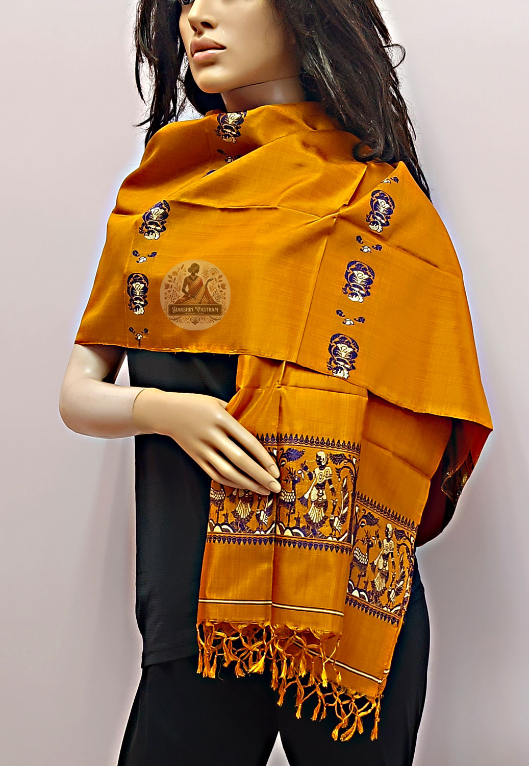 Buy Stole with Global Shipping – Styled look for festive wear