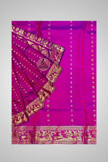 Buy Pure Silk Swarnachari Saree online – Close-up of woven golden work