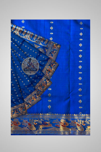 Shop Handloom Swarnachari Saree online – View of anchal and zari work