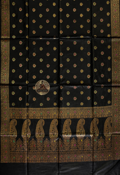 Close-up of handwoven zari border of Banarasi Muga Tussar Saree showing fine gold threadwork and intricate Banarasi weave pattern
