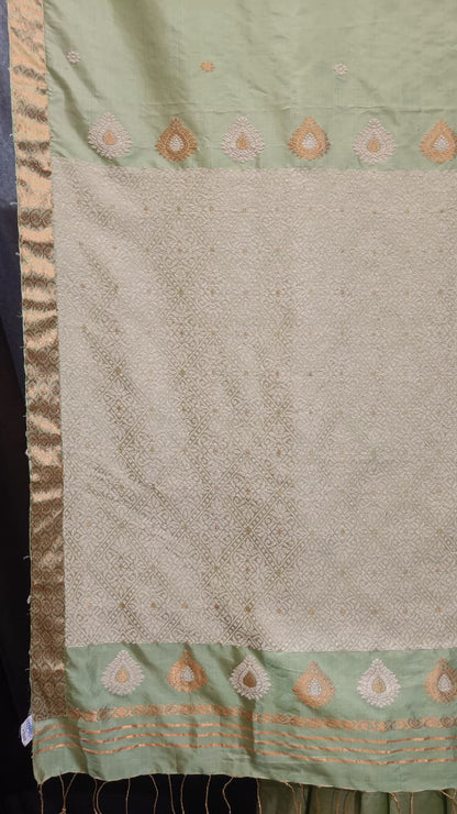 Buy Assam Silk Saree online – Front view of Toss silk saree