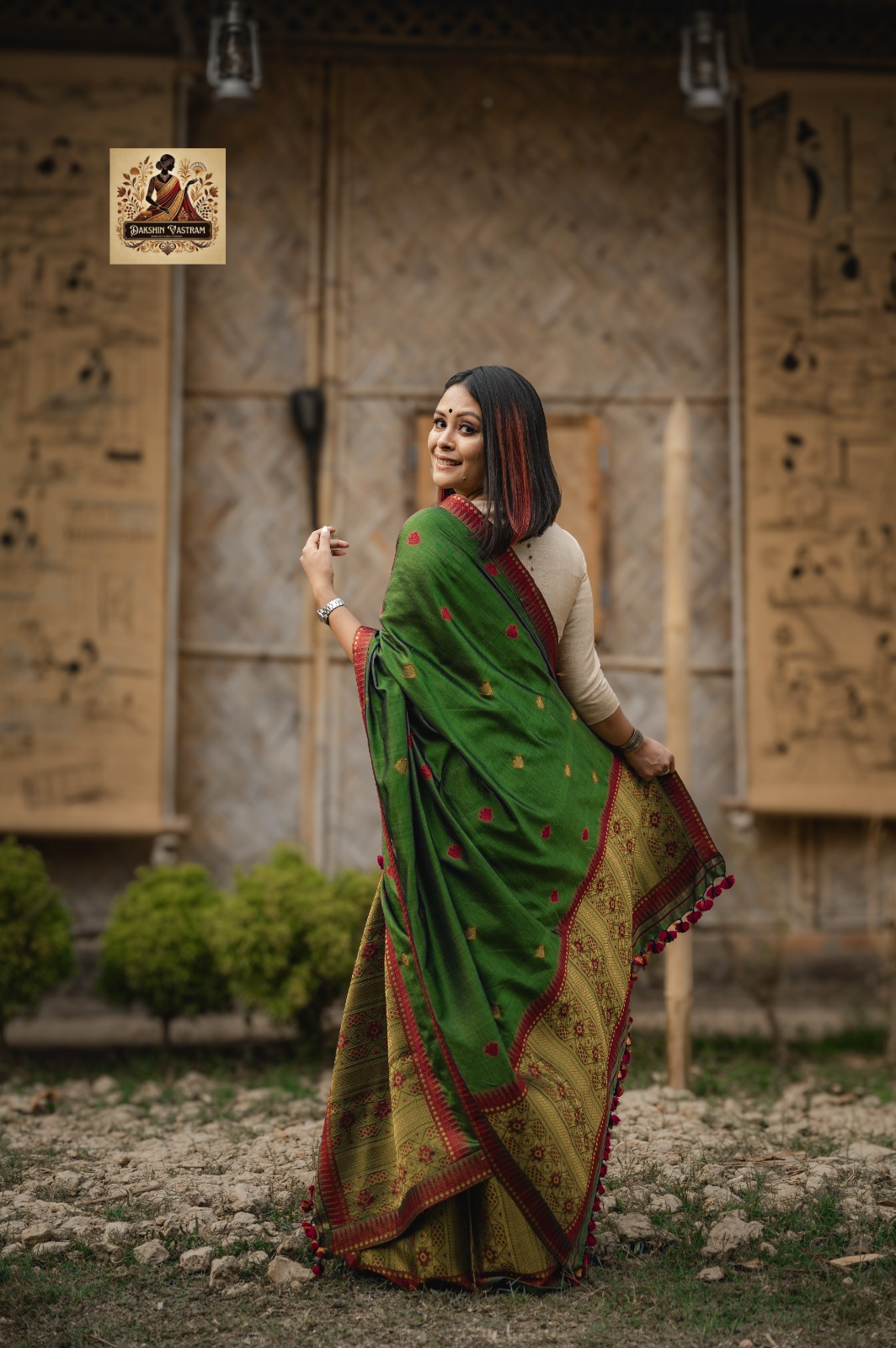 Chador border detail with classic Assamese Bihu motifs – handwoven silk two-piece from Dakshin Vastram