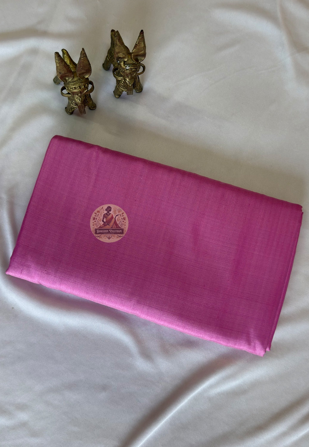 Bishnupur silk than gift-wrapped handloom fabric – premium Bengal silk for UK occasions
