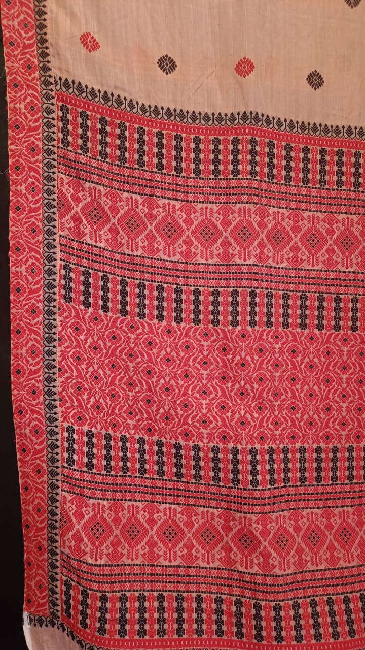 Buy Assam Silk Saree online – Front view of Raw silk saree