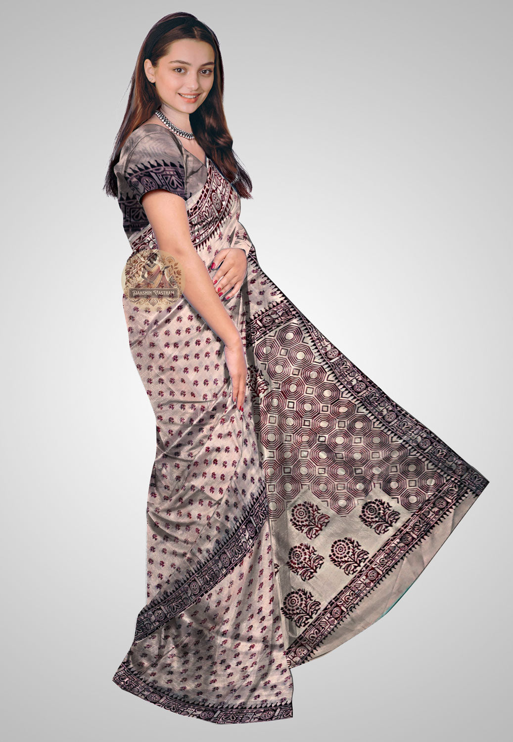 Explore Global Silk Saree Collection – Side angle of handloom weave