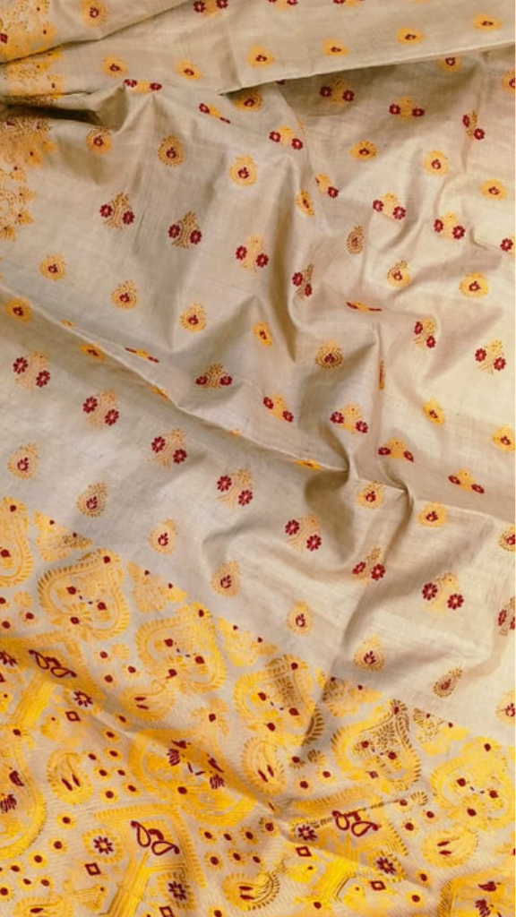 Buy Handloom Muga Silk Saree – close-up of silk weave texture