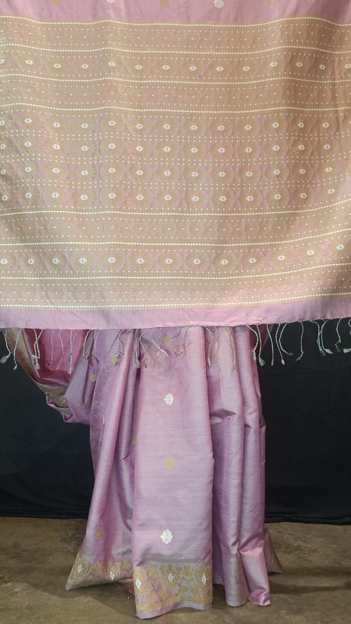Buy Handloom Assam Silk Saree online – Close-up of Mulberry stitched border