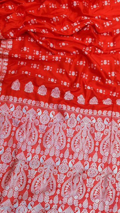Flat lay of Assam Muga Silk Saree showing full length and natural sheen – ethically sourced handloom saree, Dakshin Vastram UK