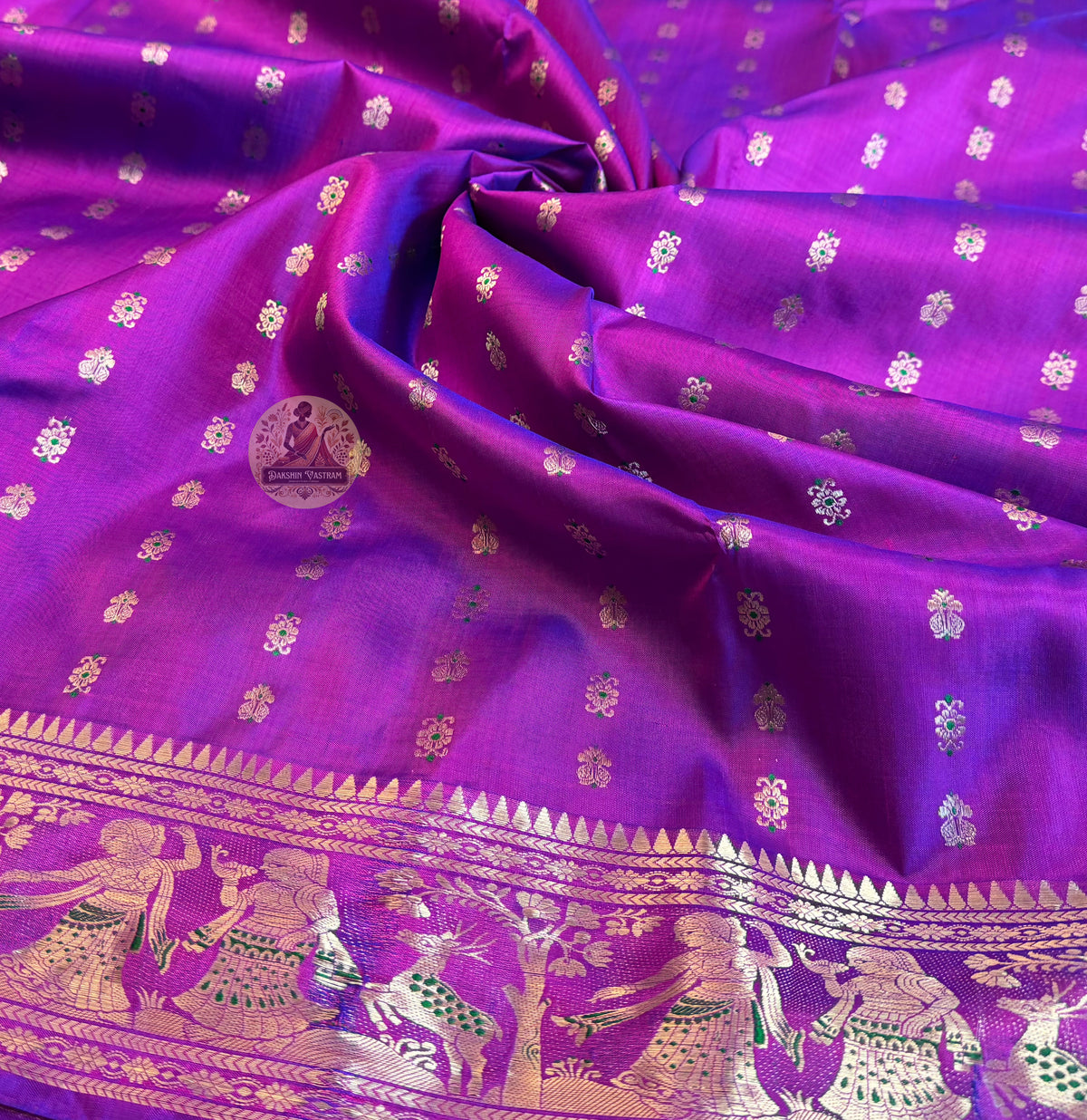 Buy Mulberry Silk Swarnachari Saree – Pallu and border detailing view