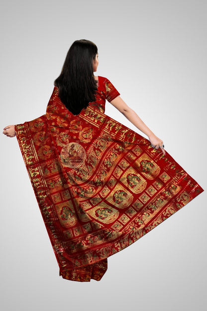 Intricate zari border of Swarnachari silk saree – heritage Bengal handloom weave