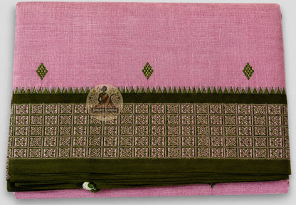 Full length view of pure cotton handloom saree without blouse, displaying complete border, body, and pallu