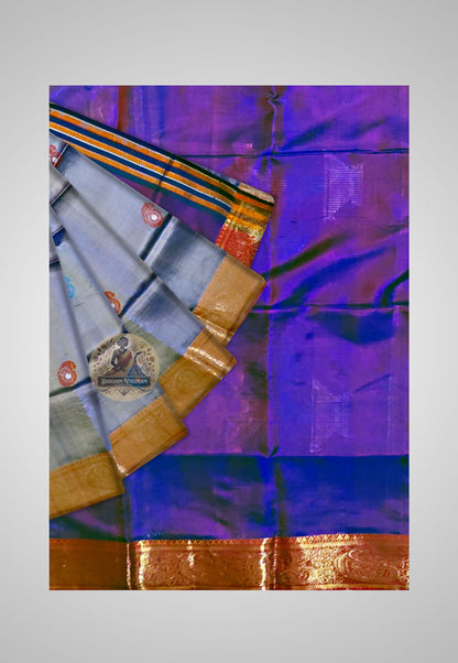 Zoom on Weaving – Close-up of pure silk handloom threadwork