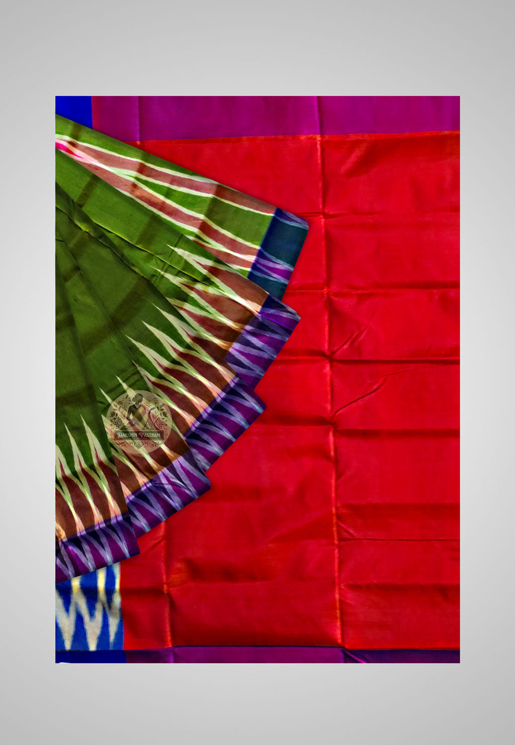 Explore Premium Silk Kotki Saree – Closeup of border craftsmanship