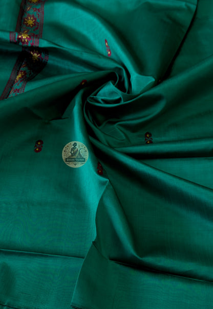 Traditional Bishnupur Baluchari silk fabric in green with Resham embroidery – festive ethnic kurti material for Durga Puja Diwali