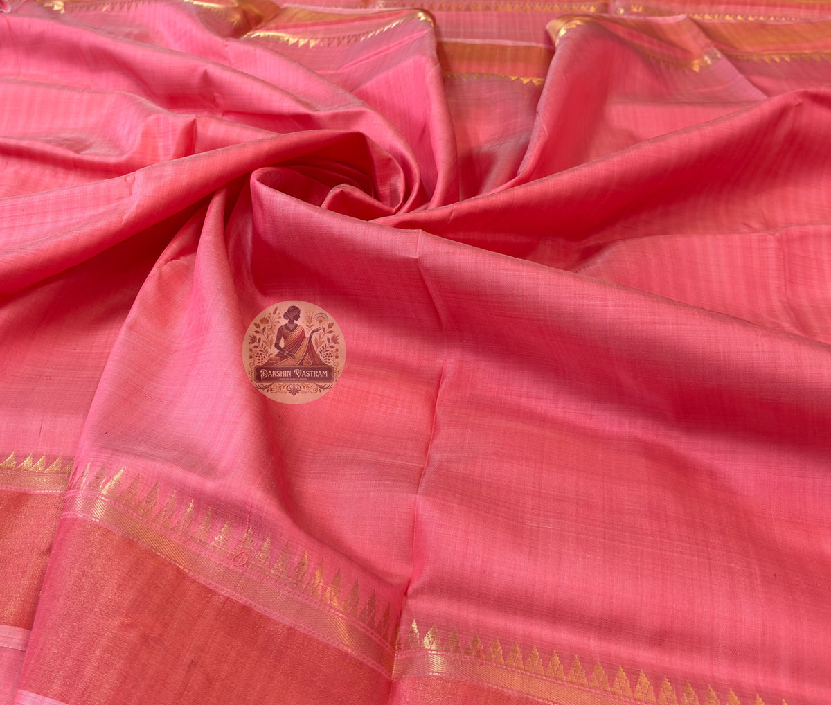 Bishnupur silk saree styled for Durga Puja and Diwali – ships to Massachusetts, Virginia, Colorado and across the USA