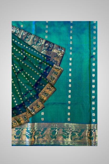 Shop Swarnachari Pure Silk Saree – Close-up of zari work and detailing