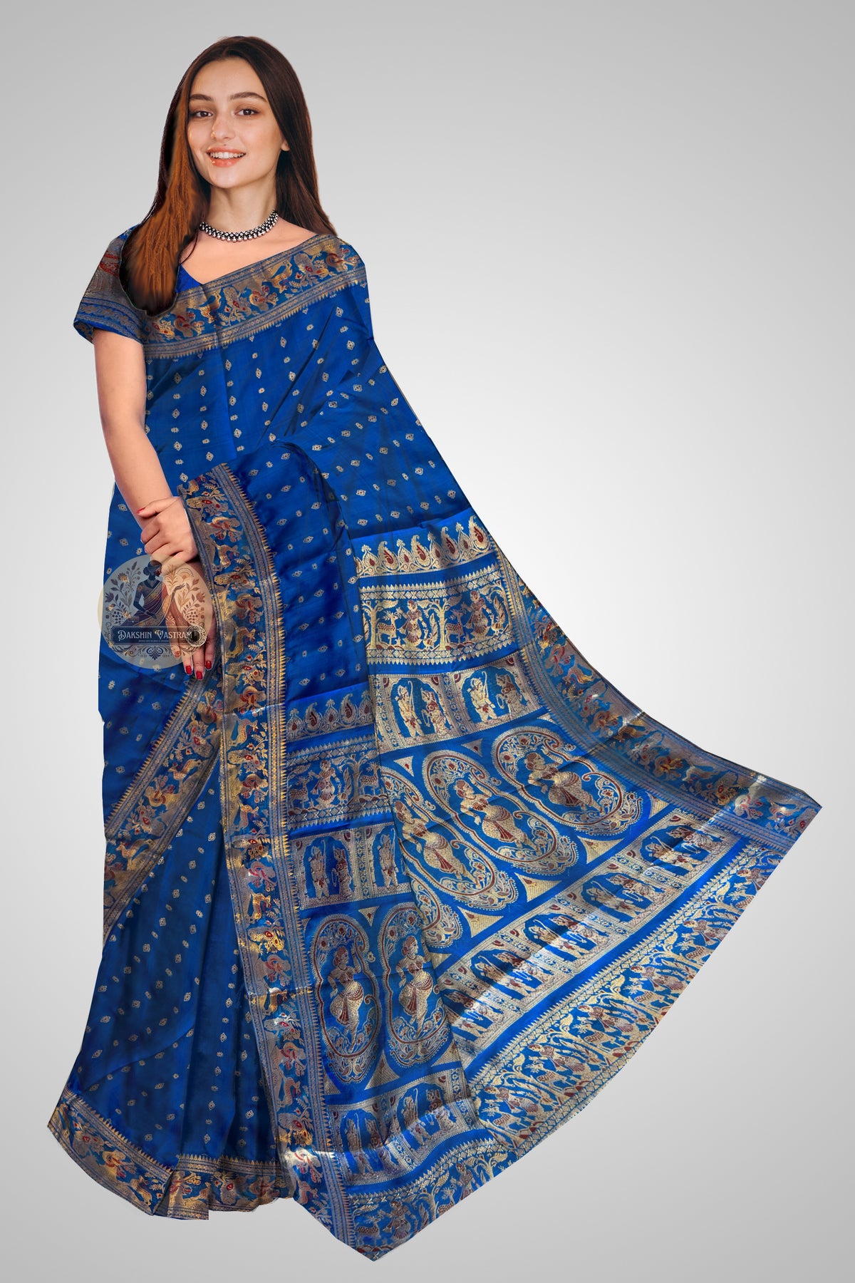 Shop Swarnachari Silk Saree online – Side profile highlighting zari motifs