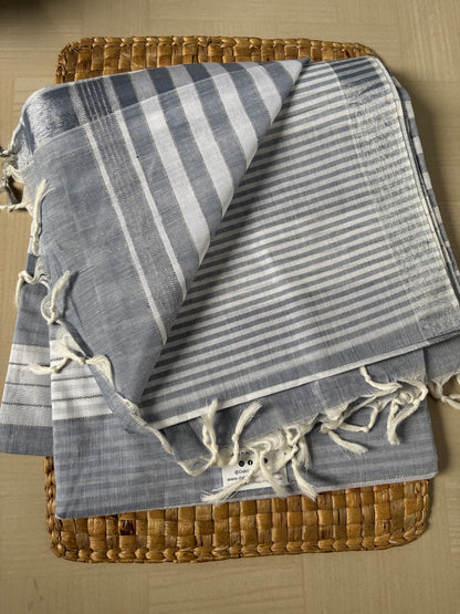 Buy Grey White Cotton Saree online – Grey White Saree blouse view