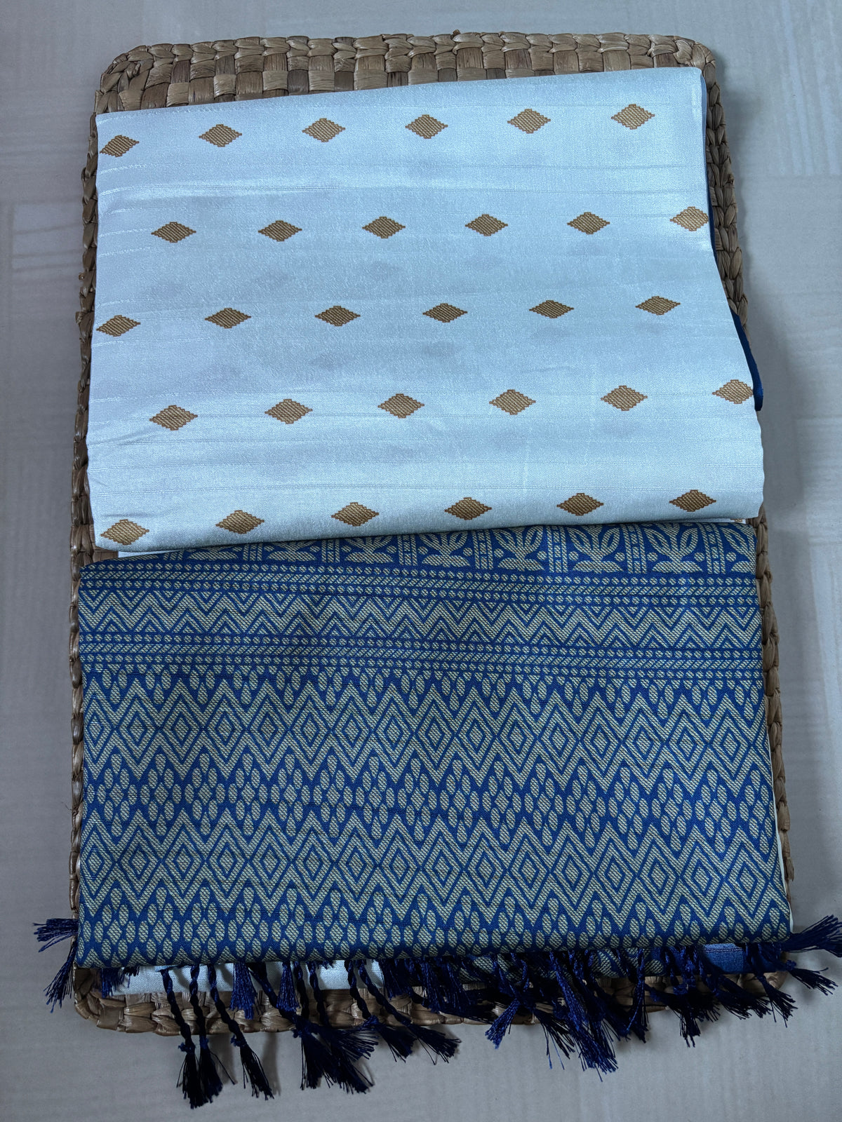 Buy Semi Silk Saree online – White & Blue Semi Silk Saree blouse view