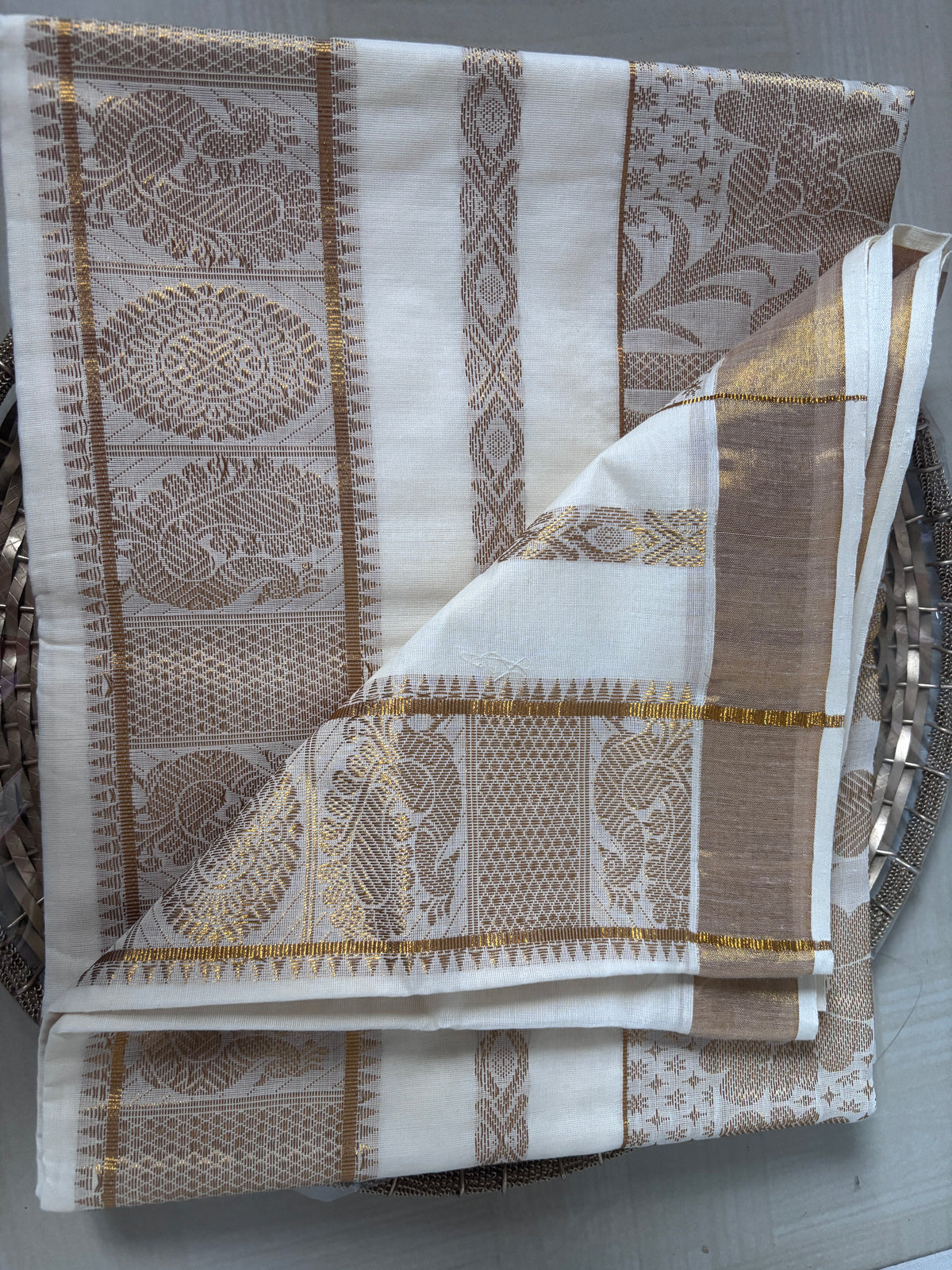Buy Kerala Kasavu Saree online – Floral Peacock Cotton Saree full view