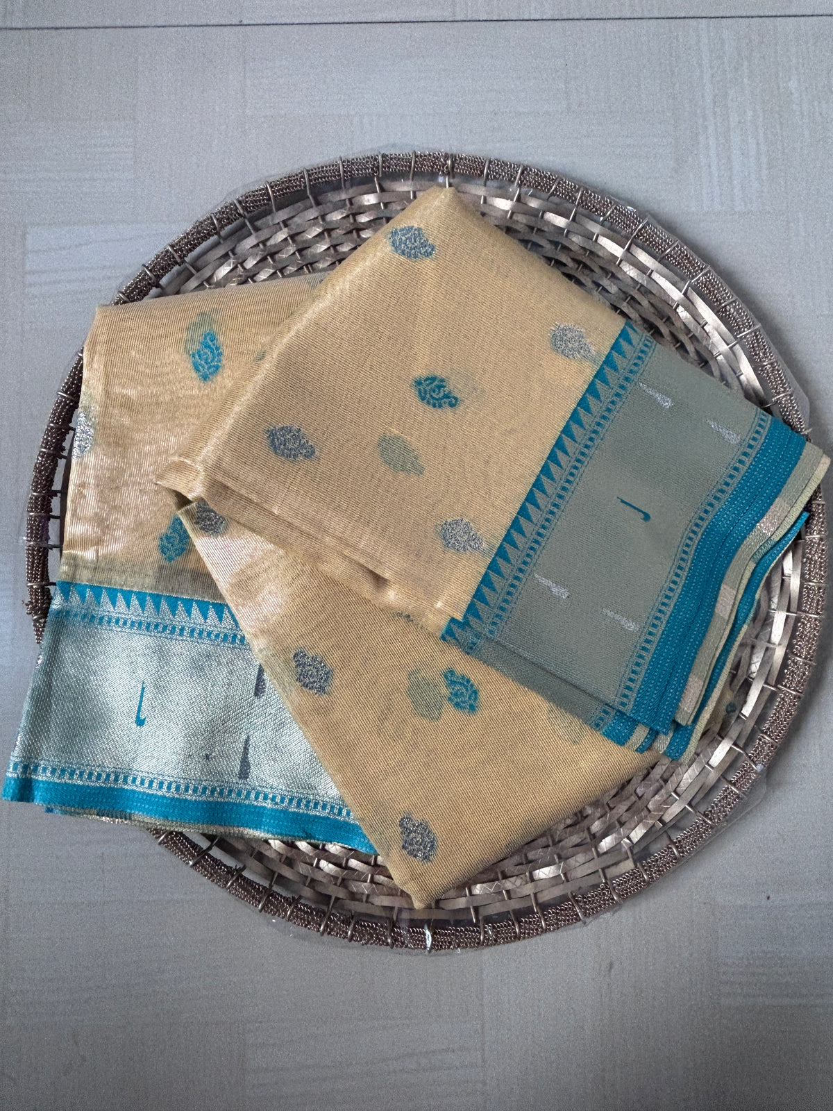 Buy Tissue Silk Saree online – Ivory Aqua Border Saree rear view