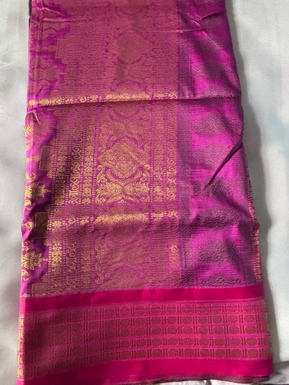 Buy Semi Silk Saree online – Rear view featuring pallu design