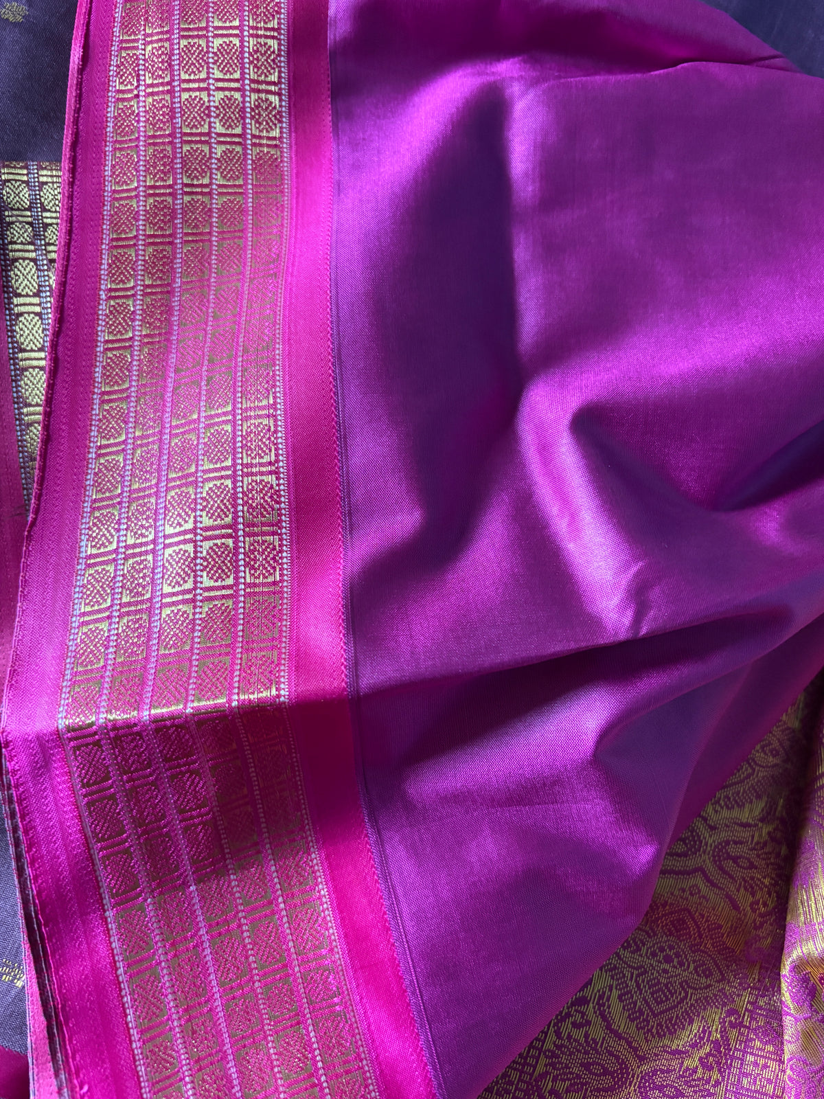 Buy Semi Silk Saree online – Matching blouse and saree combination view