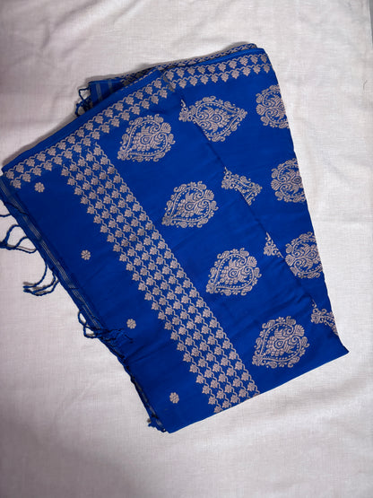 Shop Assam cotton saree online – Close-up of cotton weaving texture