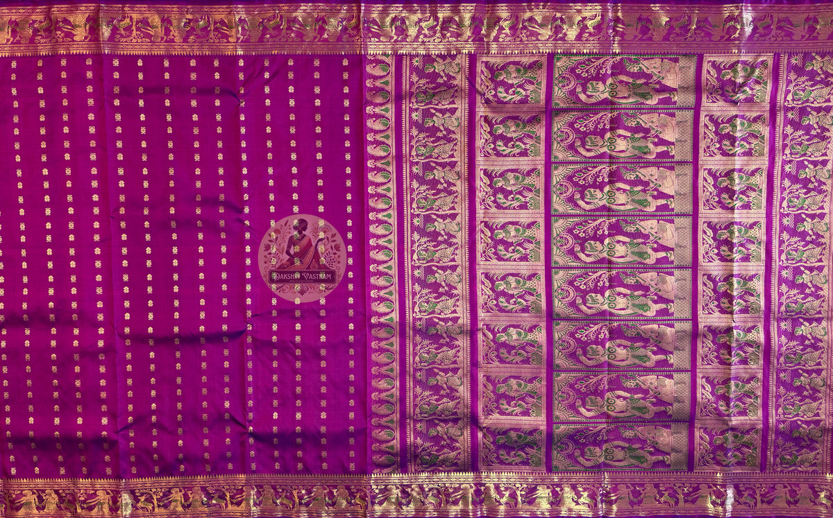 Shop Handwoven Swarnachari Saree online – Folded saree texture view