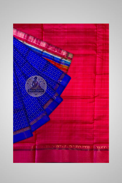 Buy Handloom Bishnupur Silk Saree online – Close-up of Bindu Booti weaving
