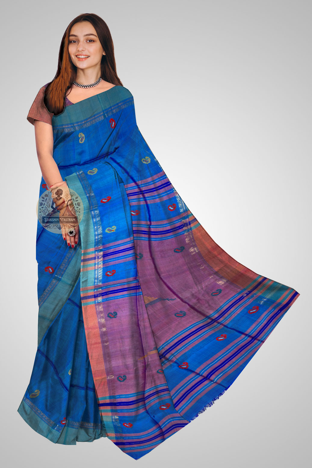 Buy Tussar Silk Saree online – Front view of traditional silk saree