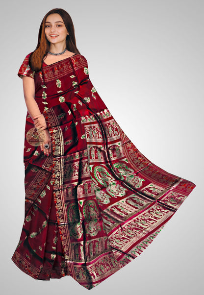 Handloom Swarnachari silk saree with intricate detailing