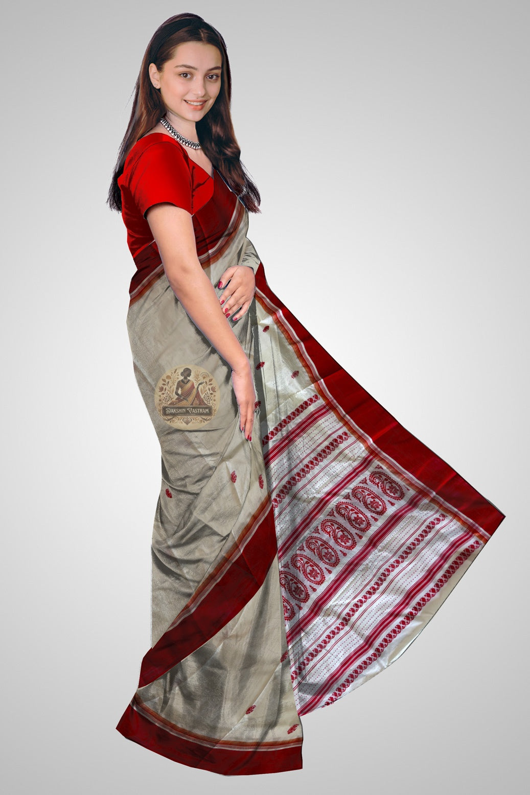 Side view of Bishnupur Garad silk saree – natural ivory silk glow warming the complexion with serene feminine grace, handwoven Bengal handloom for auspicious occasions by Dakshin Vastram
