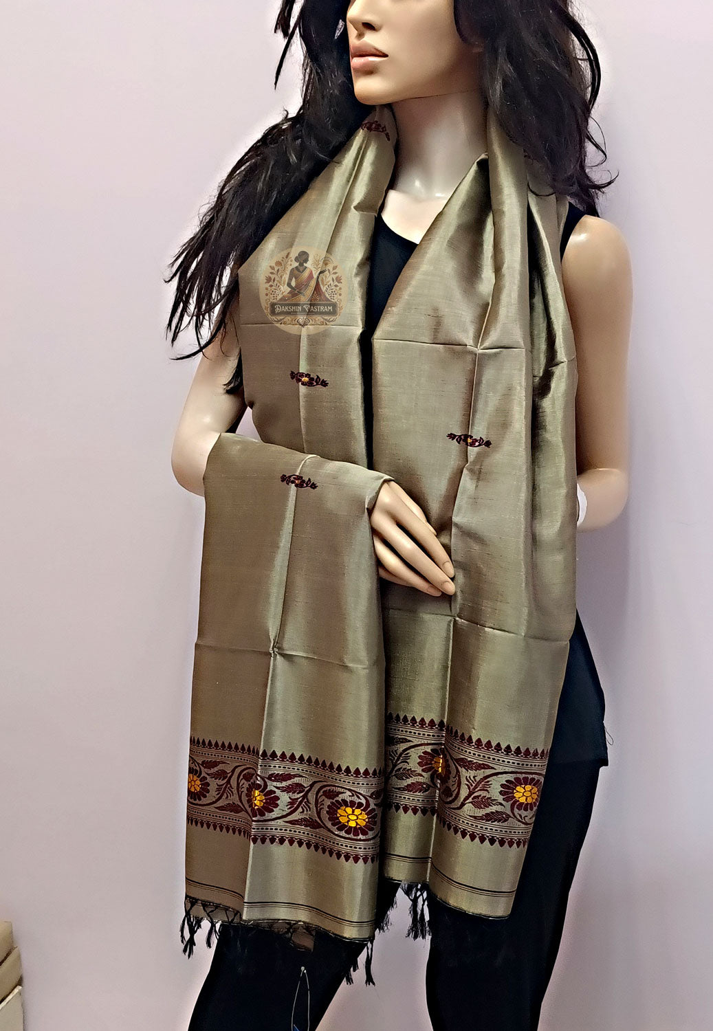 Order Handwoven Silk Stole – Zoom on weaving details