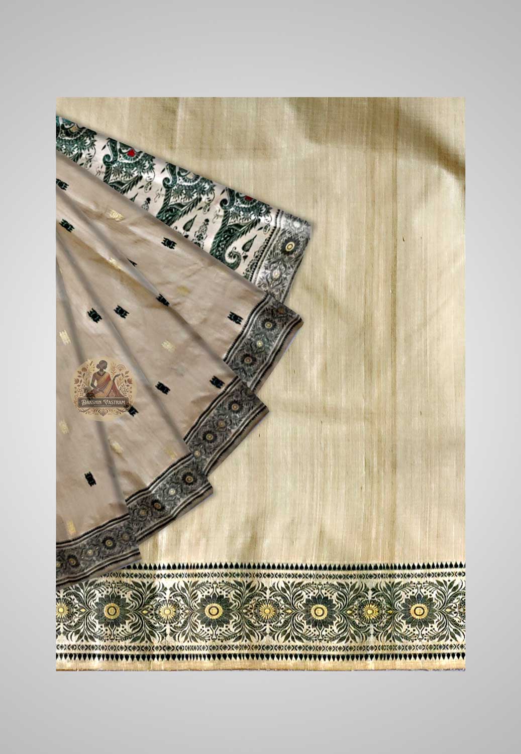 Explore Indian Raw Silk Sarees – Intricate pattern view