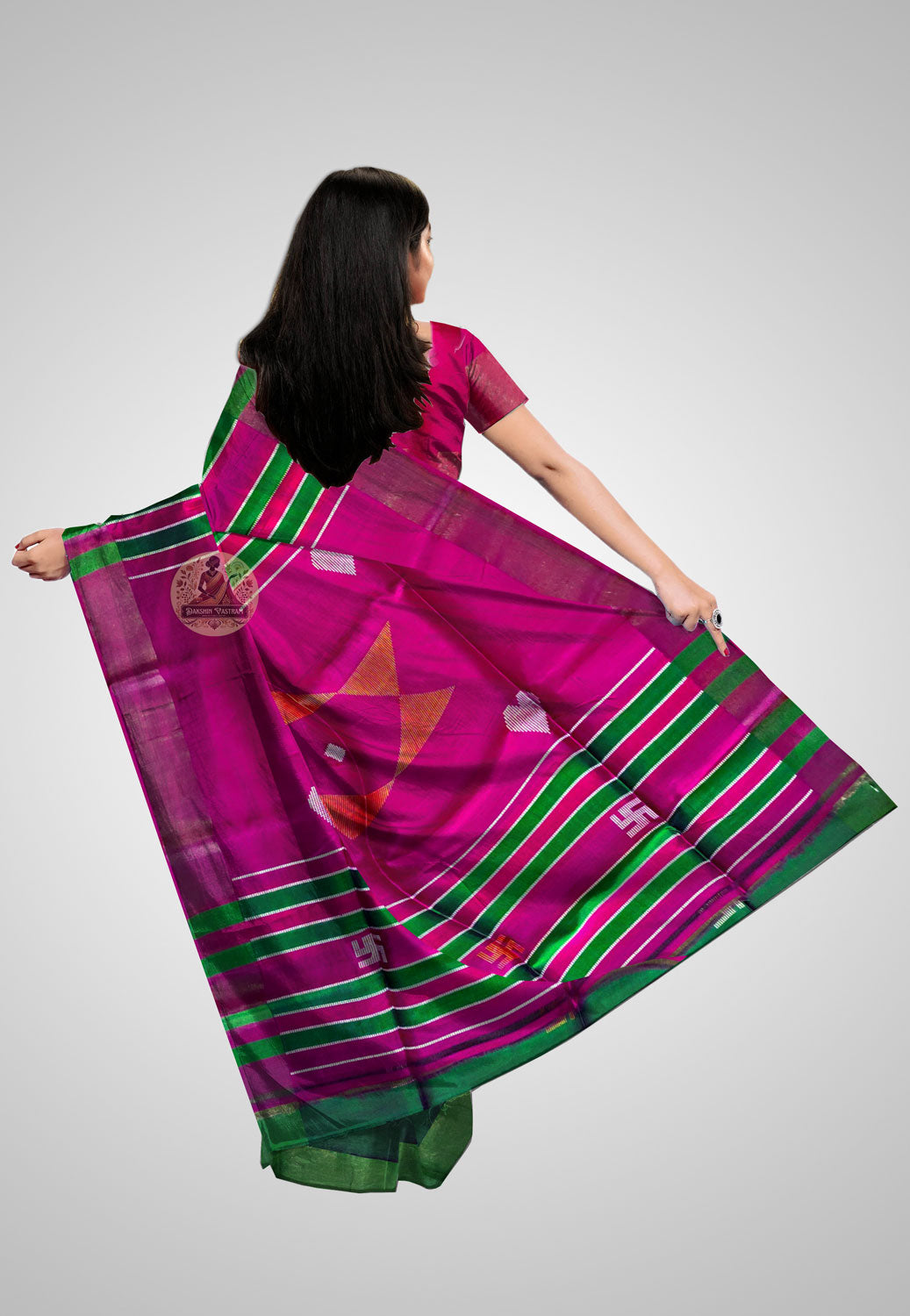 Rear view showing Pure Silk Saree pallu – Elegant flow with cultural detailing