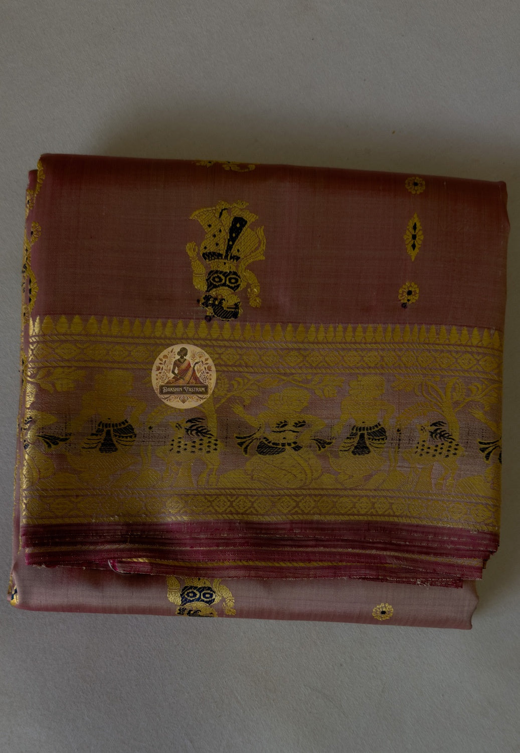 Premium gift-packaged Bengal Baluchari silk saree — Indian occasion wear delivered across the UK