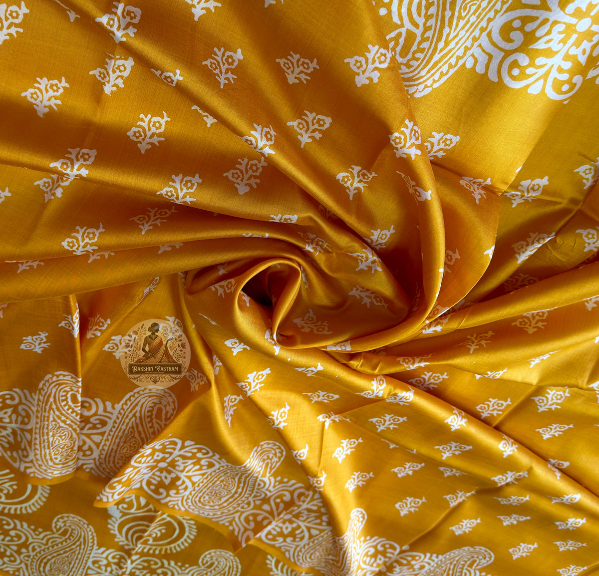Detail of Bishnupur block print saree pallu – Bengal heritage silk saree for Onam, Pongal, Eid and sangeet celebrations across India